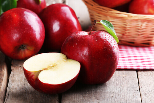 Premium Fresh Kashmiri Apple